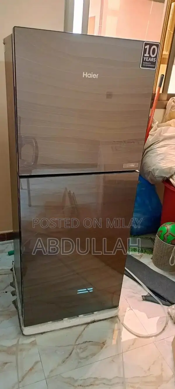 Haire Refrigerator with Chocklate Glass Door E-Star Model