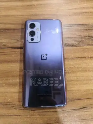 Photo - OnePlus 9 5G Smartphone - High Performance Mobile Device