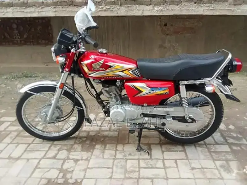 Honda 125 Motorcycle - Pristine Condition, Near-Zero Mileage