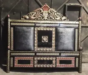 Photo - Classic Iron Bed Frame - Durable and Elegant Bedroom Furniture