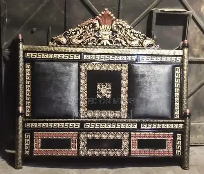 Classic Iron Bed Frame - Durable and Elegant Bedroom Furniture