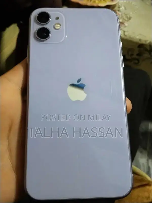 Apple iPhone 11 64GB Smartphone with Face ID