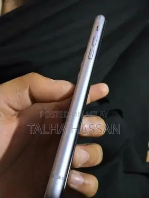 Apple iPhone 11 64GB Smartphone with Face ID