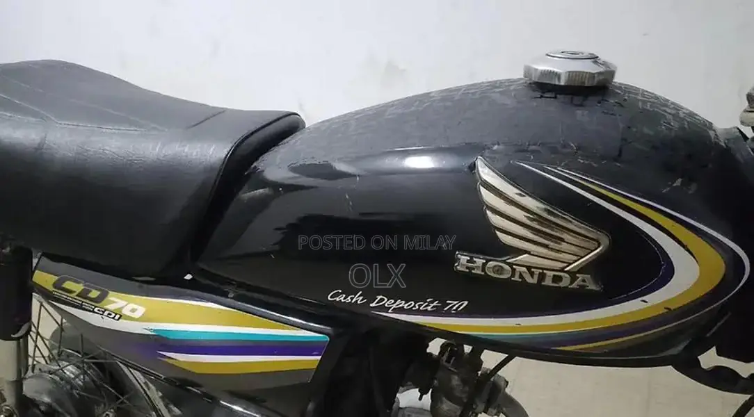 CD70 Motorcycle 2015 Model - Excellent Condition