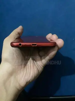 Compact Smartphone for Communication and Hotspot