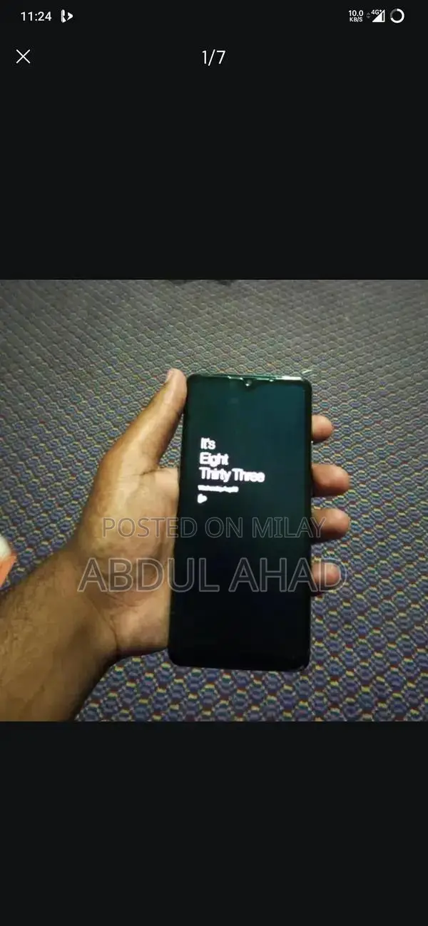 High-Performance Smartphone with Snapdragon 855 Processor