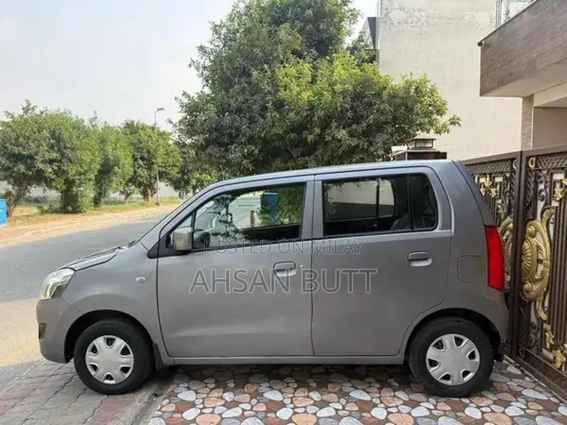 Wagnor 2018 Model Compact Hatchback