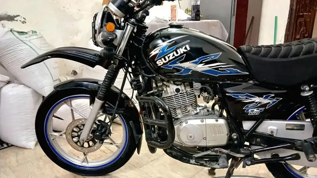 Suzuki GS 150 SE Motorcycle - Low Mileage Touring Bike