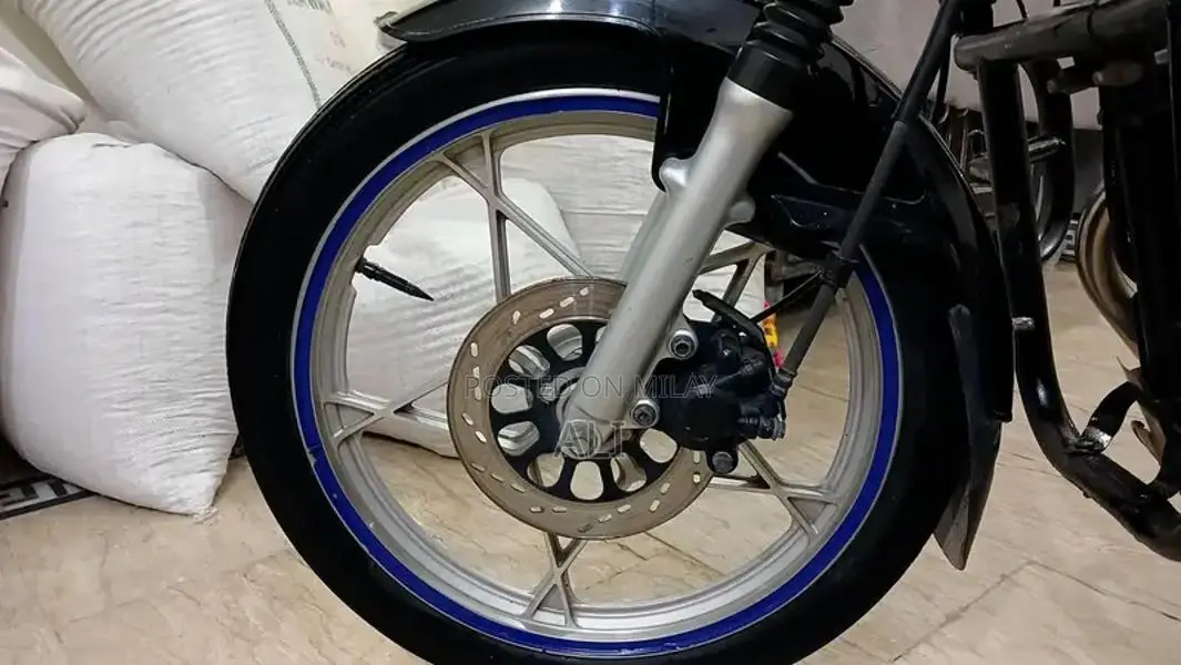 Suzuki GS 150 SE Motorcycle - Low Mileage Touring Bike