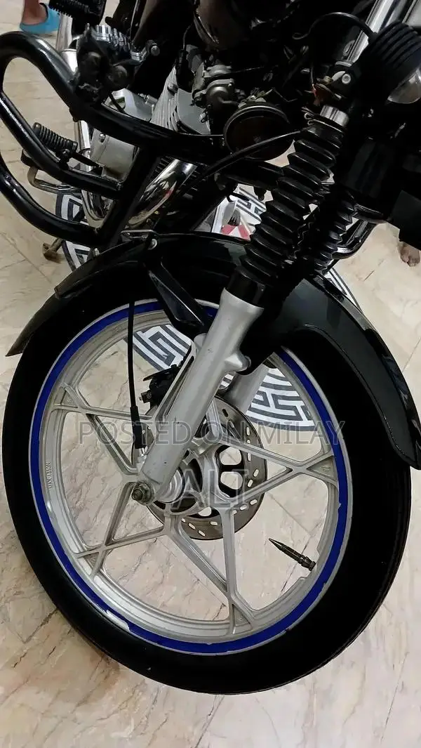 Suzuki GS 150 SE Motorcycle - Low Mileage Touring Bike