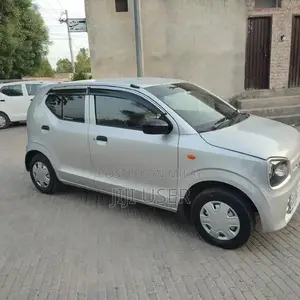 Alto VXR Low Mileage Compact Sedan