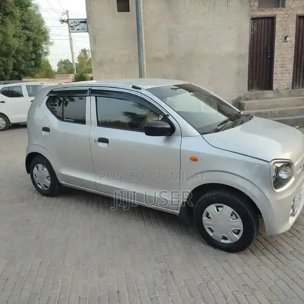 Alto VXR Low Mileage Compact Sedan