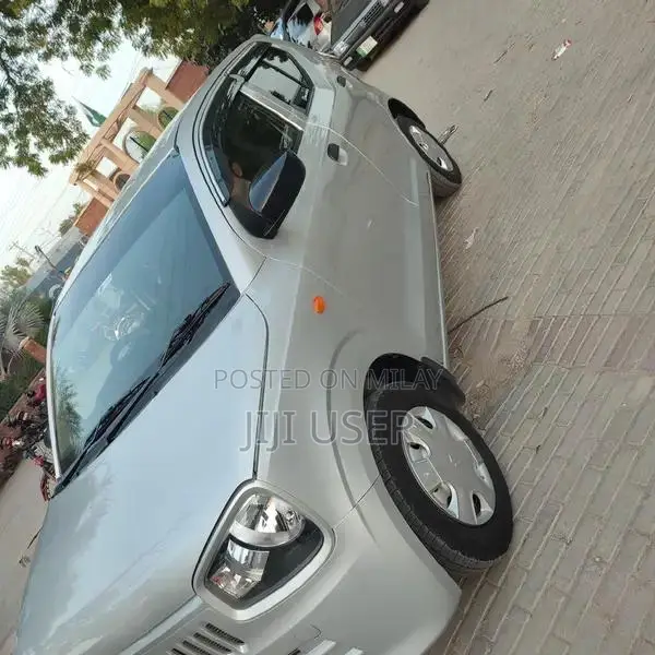 Alto VXR Low Mileage Compact Sedan