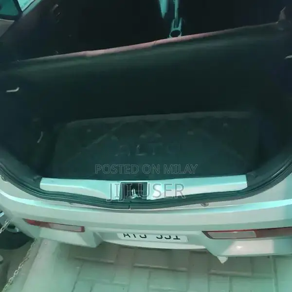 Alto VXR Low Mileage Compact Sedan