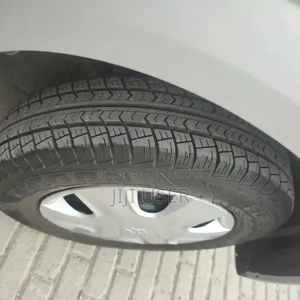 Alto VXR Low Mileage Compact Sedan