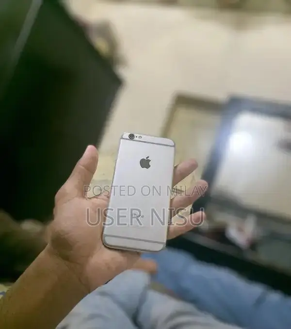 Apple iPhone 6s 32GB PTA Approved Smartphone