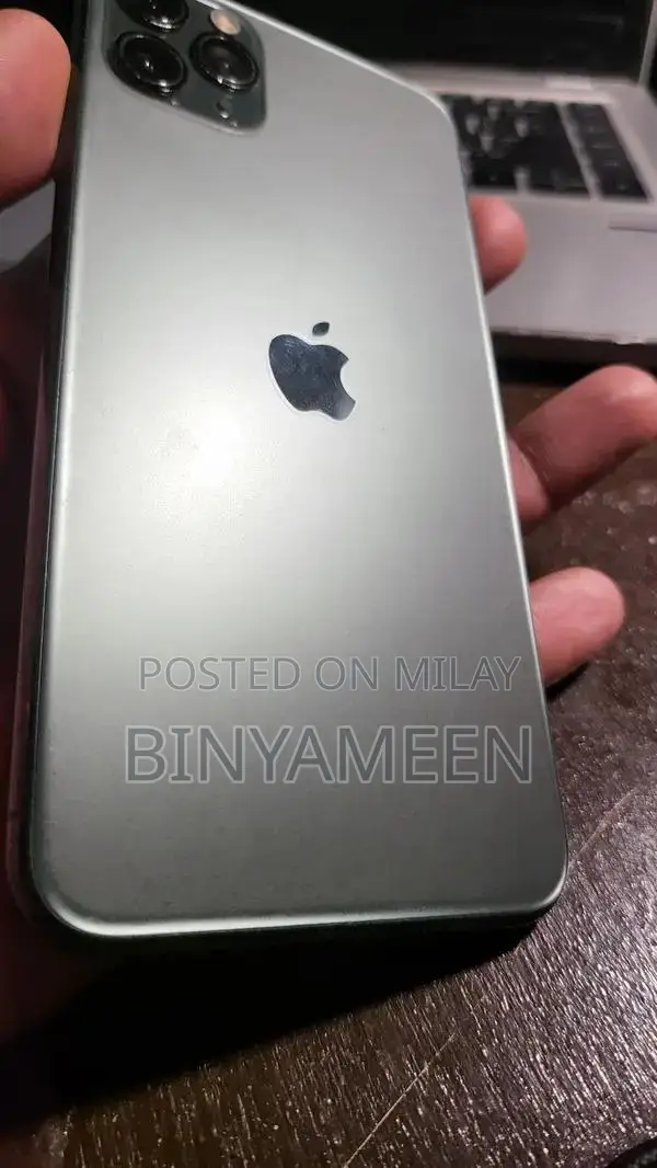 iPhone 11 Pro Max 64GB Partially Repaired Device