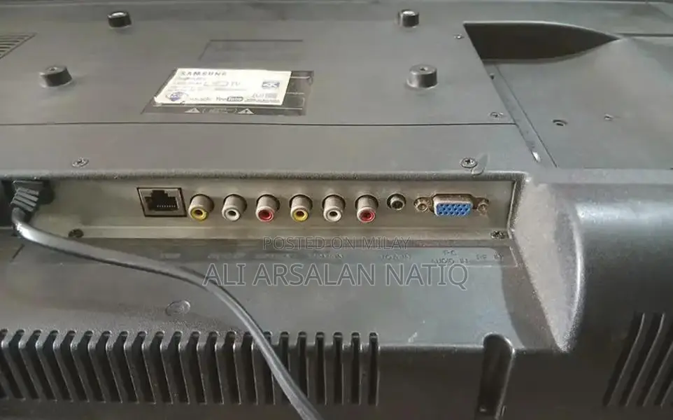 Samsung 40-inch LCD Display with Functional Main Board