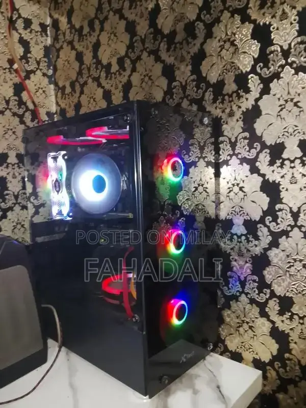 High-Performance Gaming PC with Core i7 Processor and RGB Cooling