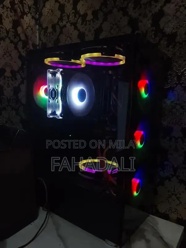 High-Performance Gaming PC with Core i7 Processor and RGB Cooling