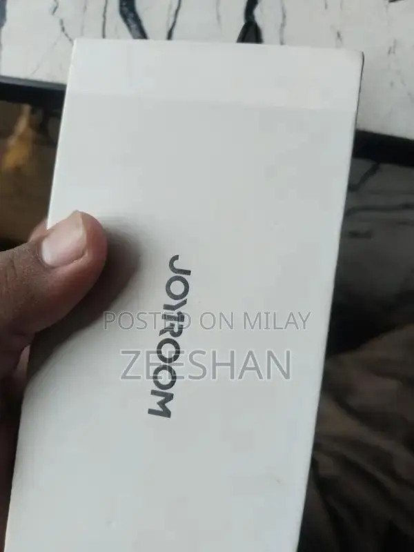 Joyroom FC2 Wireless Charging Smartwatch with Long Battery Life