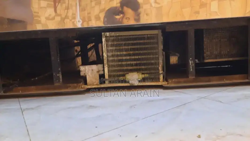 Compact Display Counter Humidifier with Cooling Function