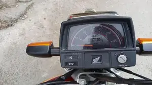 Lahore V8 Model High-Performance Vehicle