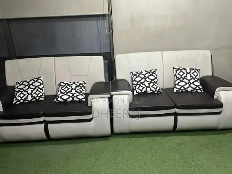 Convertible Modular Sofa Set - 2 to 3 Seater Configuration