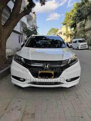 Photo - Honda Vezel 2015 Compact SUV - Family-Owned Imported Vehicle