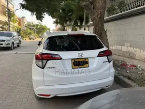 Honda Vezel 2015 Compact SUV - Family-Owned Imported Vehicle