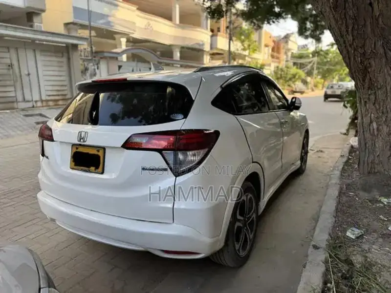 Honda Vezel 2015 Compact SUV - Family-Owned Imported Vehicle