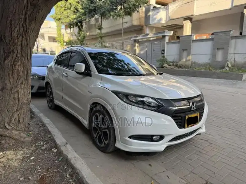 Honda Vezel 2015 Compact SUV - Family-Owned Imported Vehicle