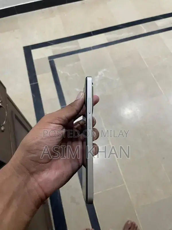 Redmi A5 Smartphone 4GB RAM 64GB Storage Dual SIM