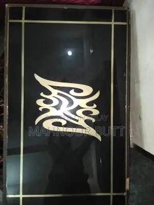 Classic Wooden Table - Sturdy Furniture Piece