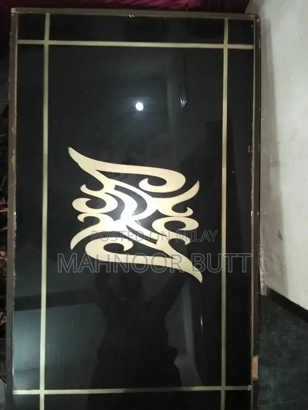 Classic Wooden Table - Sturdy Furniture Piece