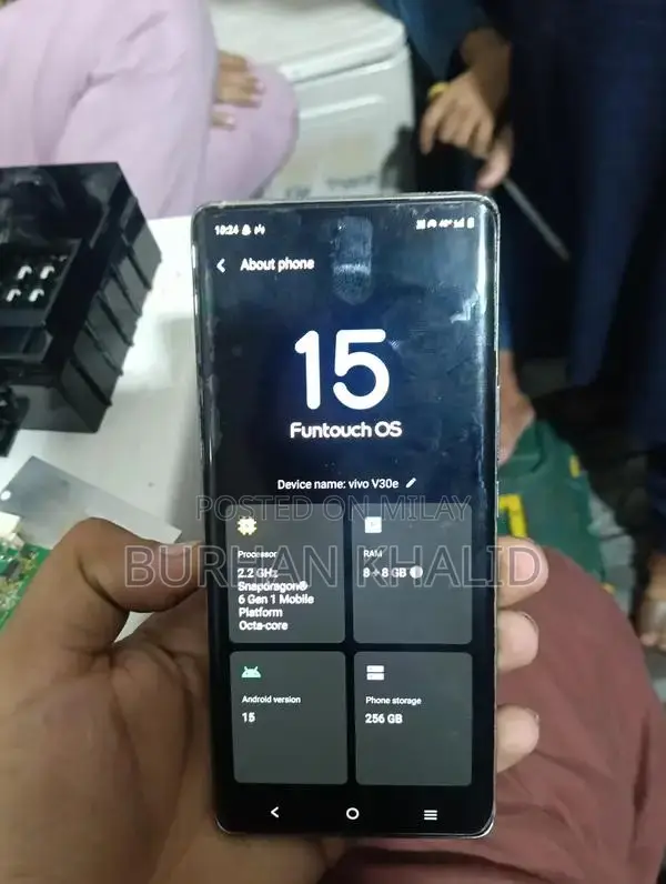 Vivo V30e Smartphone - Original Condition Mobile Device