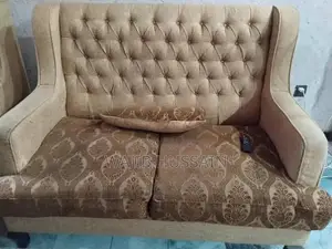 Comfortable 7-Seater Living Room Sofa Set