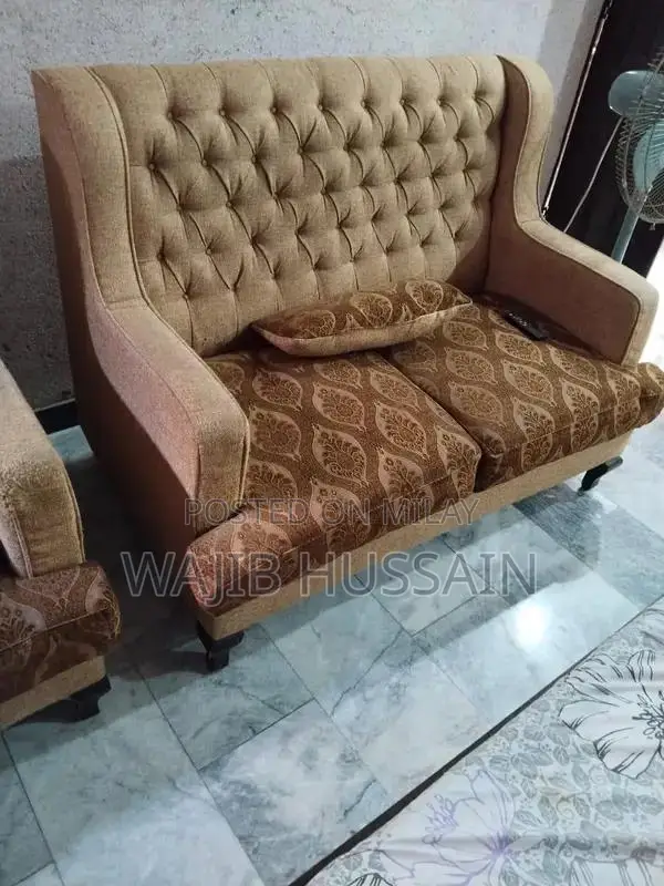 Comfortable 7-Seater Living Room Sofa Set