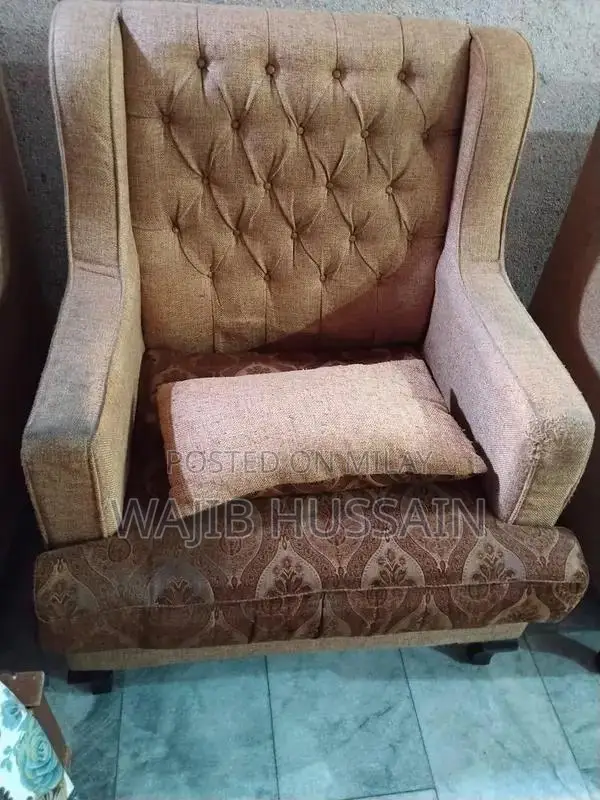 Comfortable 7-Seater Living Room Sofa Set