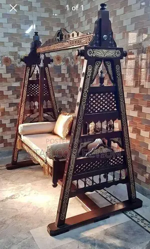 Solid Shisham Wood Garden Swing for Outdoor Spaces