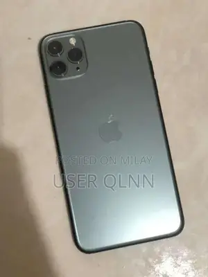 iPhone 11 Pro Max Midnight Green Smartphone
