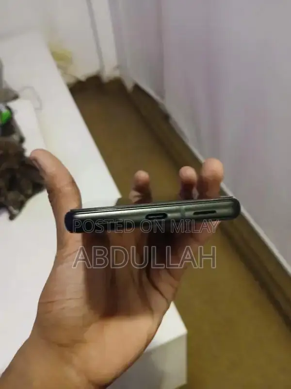 Google Pixel 6a Smartphone - Nearly Pristine Condition