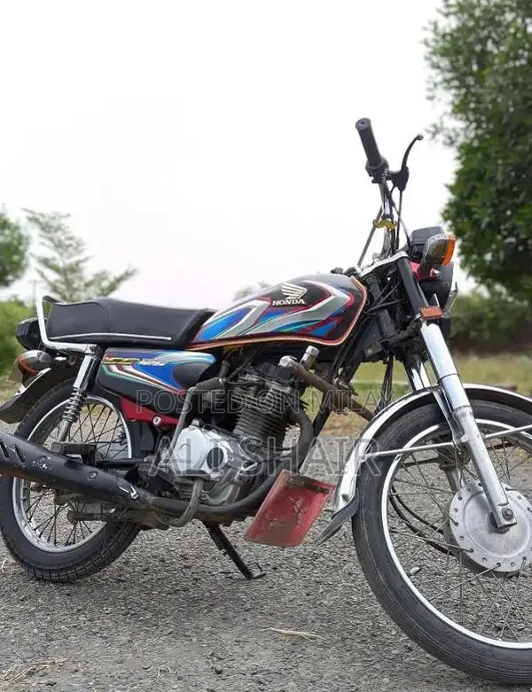 Red Color Bike - Compact Urban Commuter Bicycle