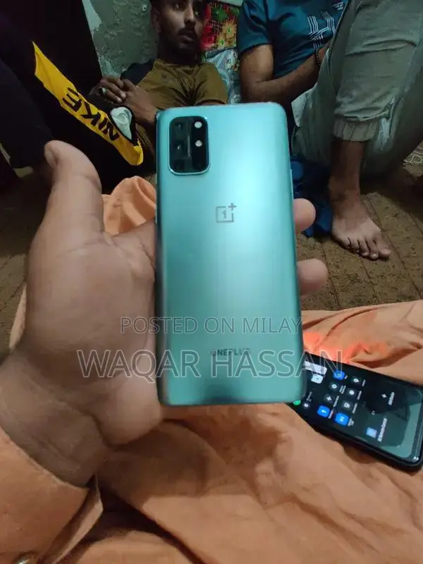 OnePlus 8T Dual SIM Smartphone High-Performance Mobile Device