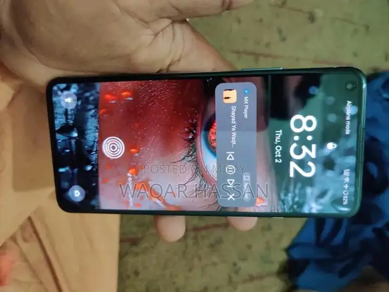 OnePlus 8T Dual SIM Smartphone High-Performance Mobile Device