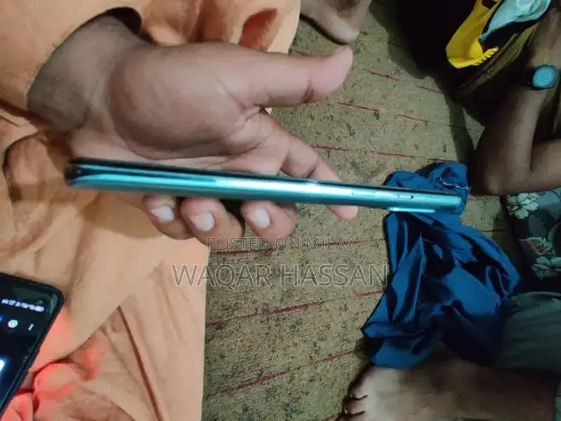 OnePlus 8T Dual SIM Smartphone High-Performance Mobile Device