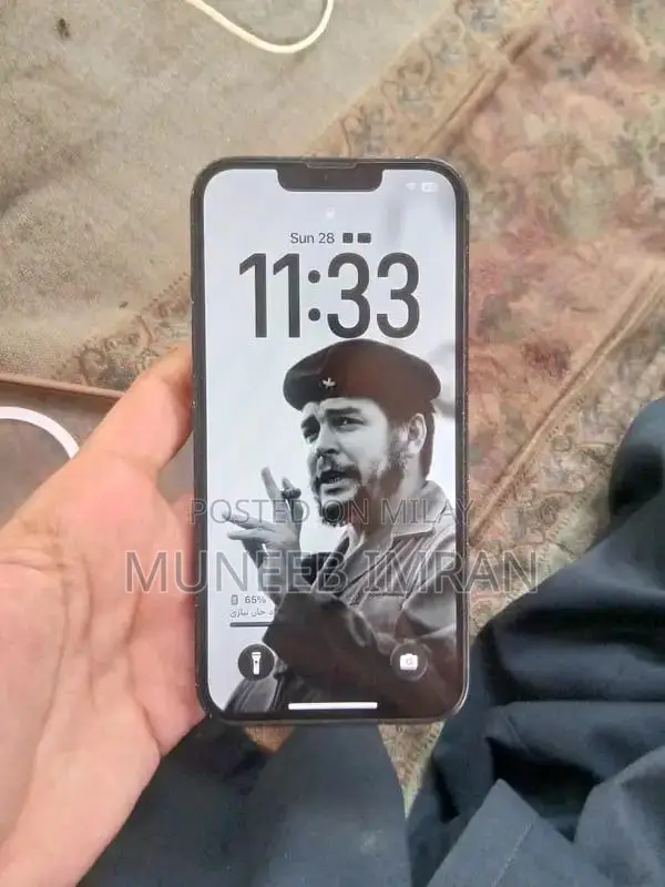 iPhone 13 128GB Non-PTA Excellent Condition