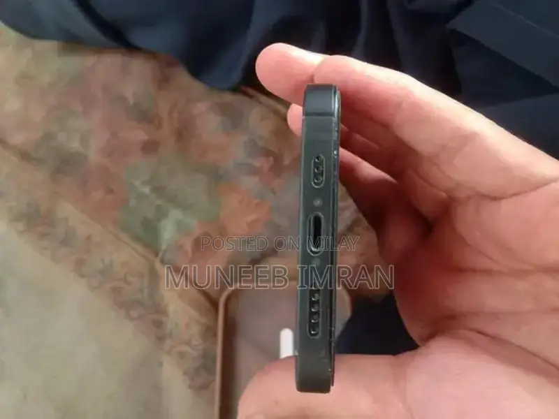 iPhone 13 128GB Non-PTA Excellent Condition