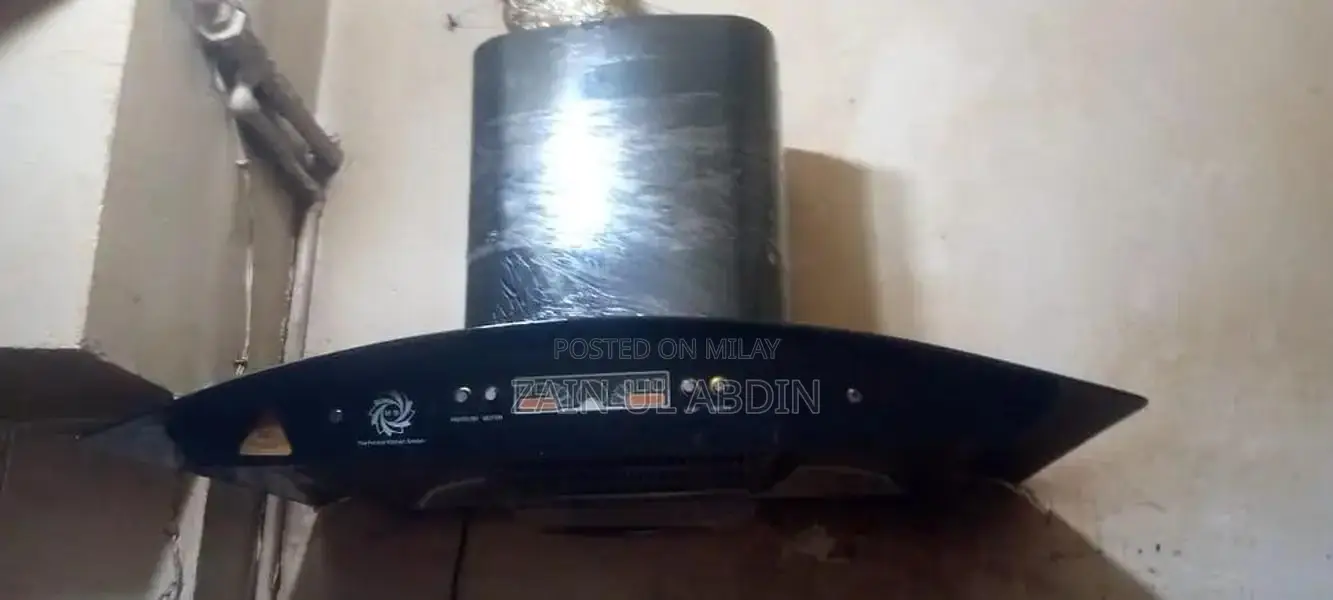 Kitchen Hood Appliance for Sale in Good Condition
