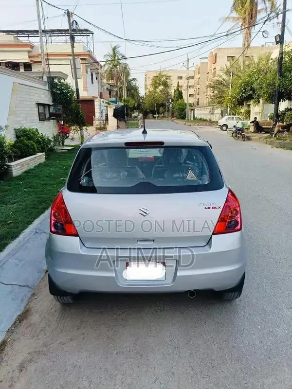 Suzuki Swift DLX 1.3 Sedan - Low Mileage Excellent Condition